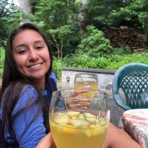 Meet your Posher, Allison